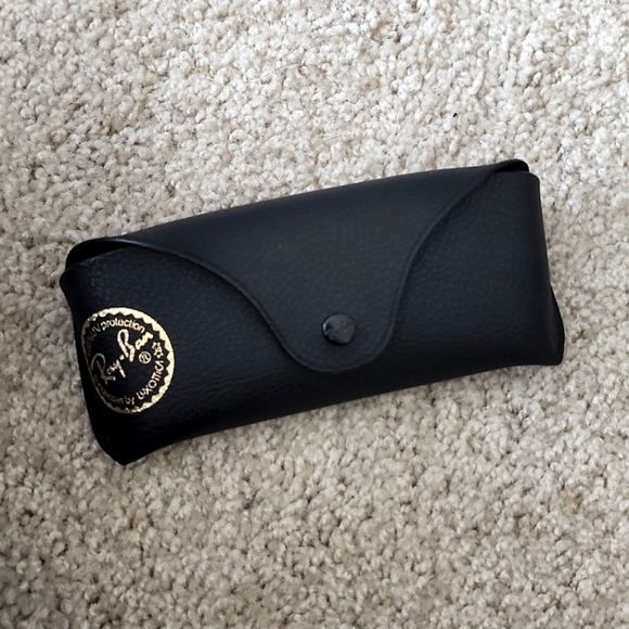 Ray-Ban case - Picture 2 of 6